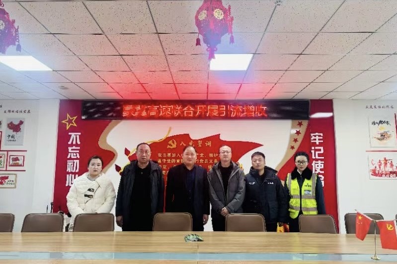 1733716040502308.jpg 4a7e17a5e488eb7ce93b7d95f7cf4395.jpg